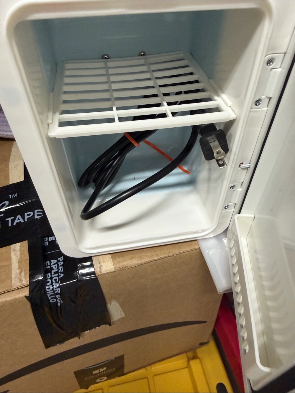 Compact White Mini Fridge with Removable Shelf